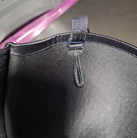 Maidenform Classic Black Bra - Picture 3 of 4